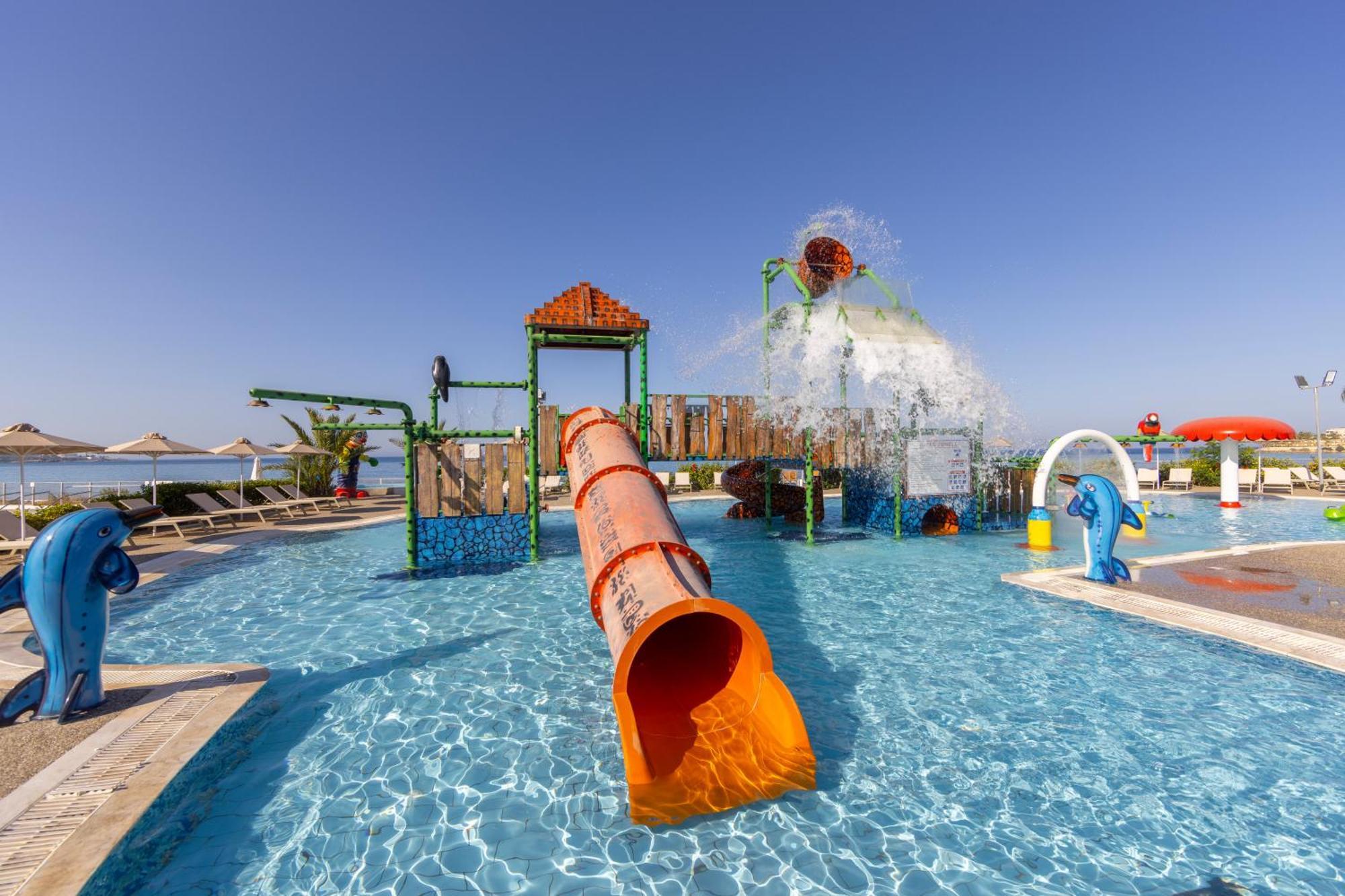 Kapetanios Aqua Resort コーラル・ベイ エクステリア 写真