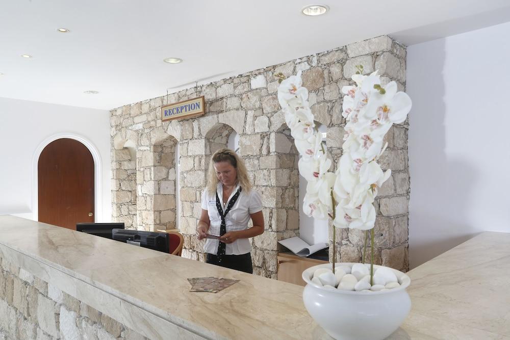 Kapetanios Aqua Resort コーラル・ベイ エクステリア 写真